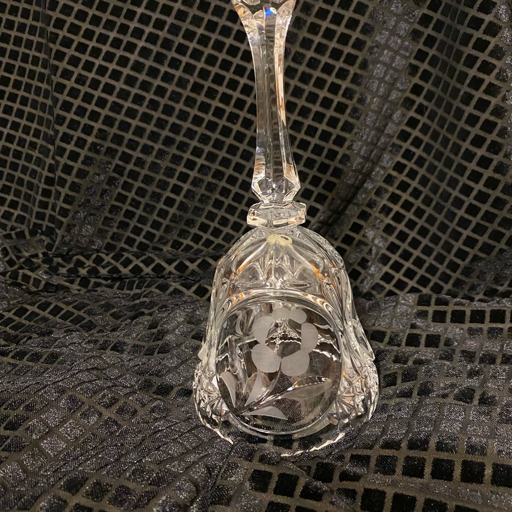 24%Lead Cut Crystal Glass Bell